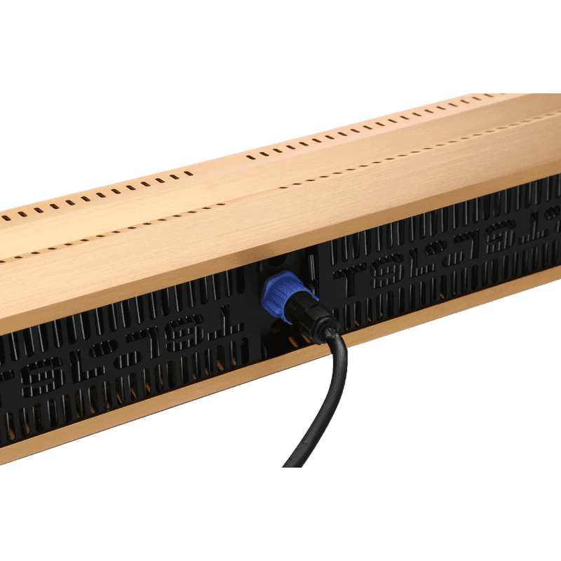 GROWERS CHOICE GHS-730 LED Grow Light 730W cord