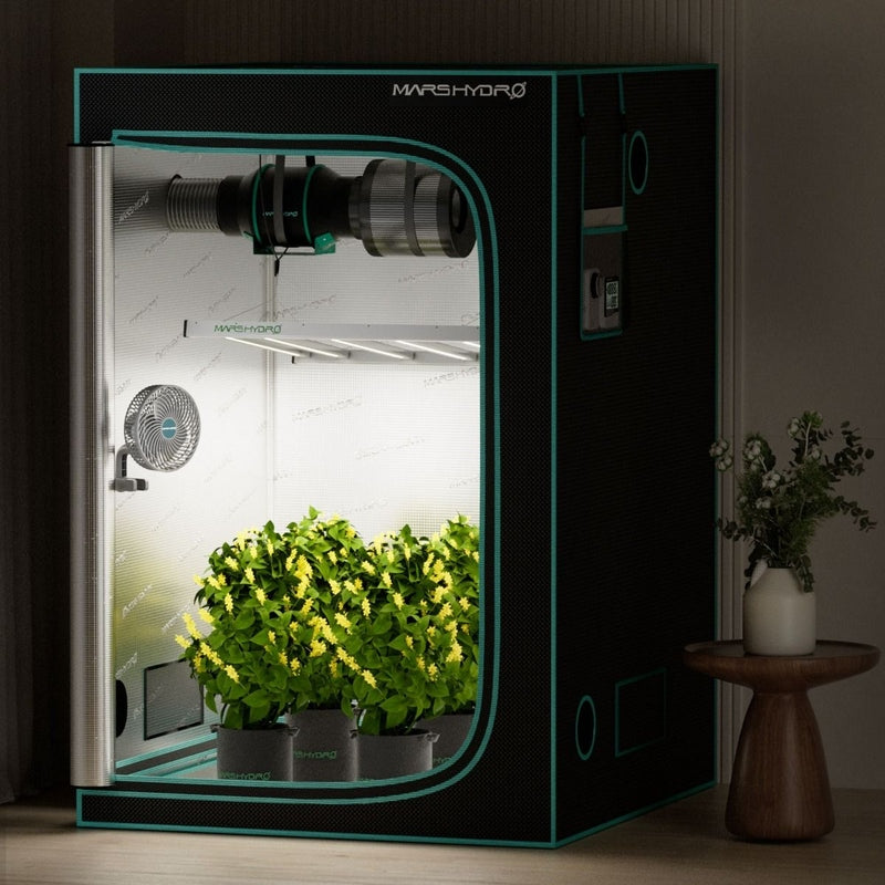 Mars Hydro 6 Inch Grow Tent Clip Fan Auto-Oscillating Fan (Upgraded Version) lifestyle image